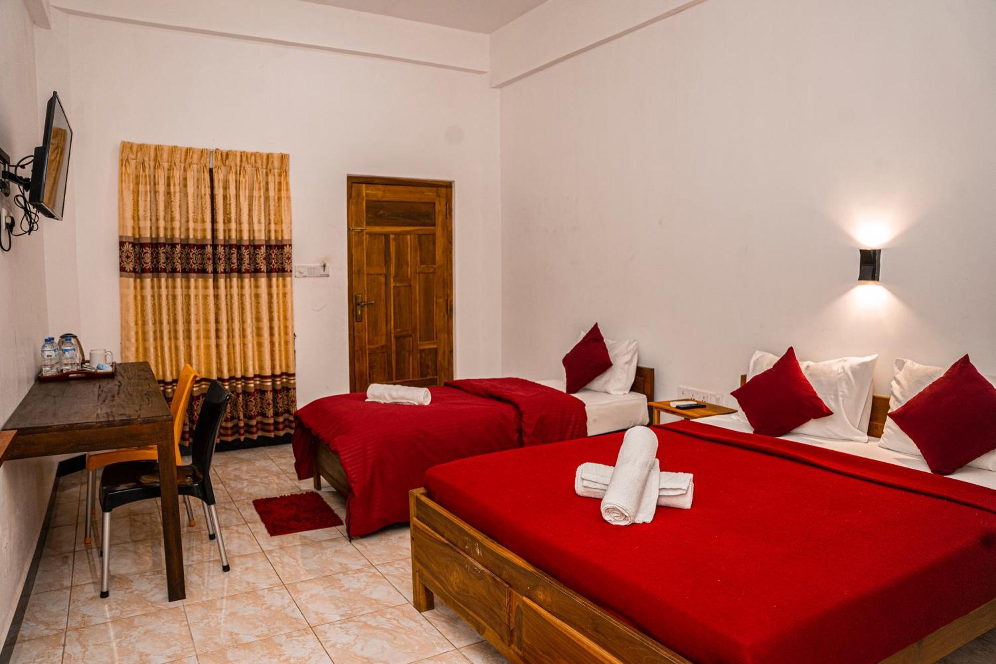 Theevanni Resort Trincomalee Kültér fotó